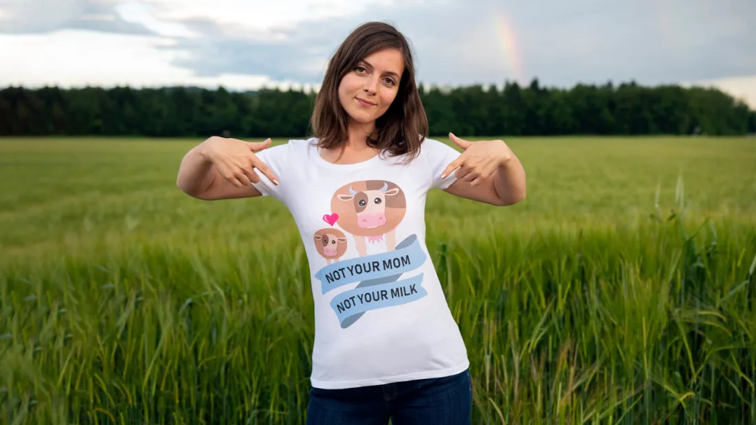 Ženska majica “Not your mom, not your milk.”