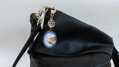 Amulet velerilec – talisman avtentičnosti